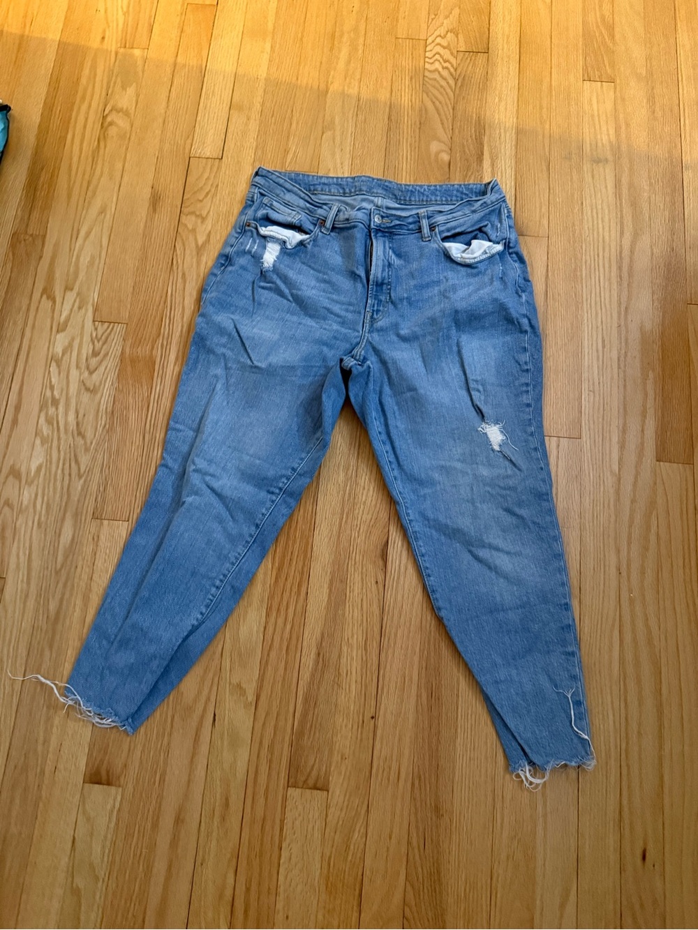 Old Navy Light Blue Relaxed Distressed Men's Jeans